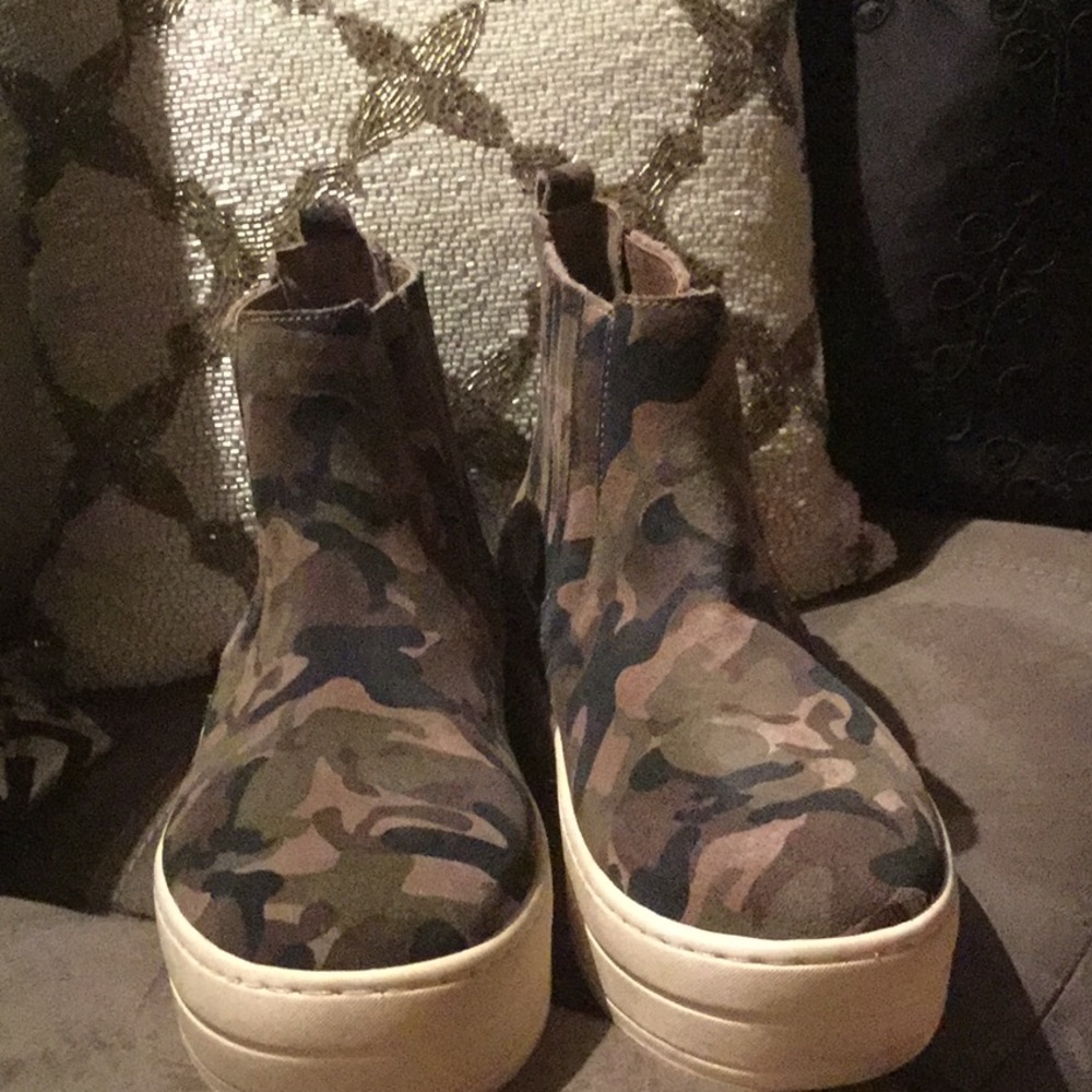 J Slides HYPO Green Camo Suede Bottie
